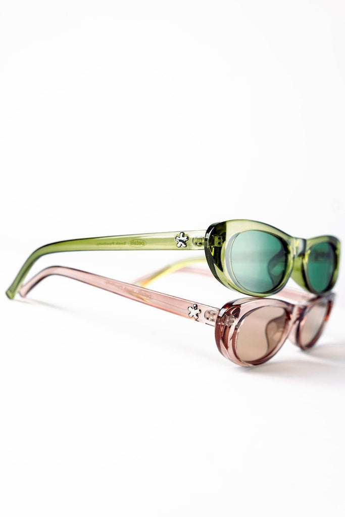 Svelte Sunglasses in Blush