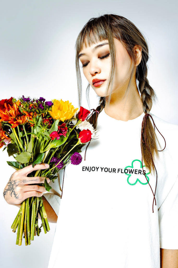 Enjoy Your Flowers Tee in Off-White